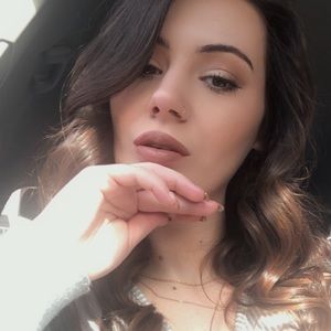 Meet your Posher, Megan